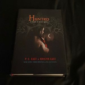 House of Night: Hunted - PC Cast & Kristin Cast Hardcover